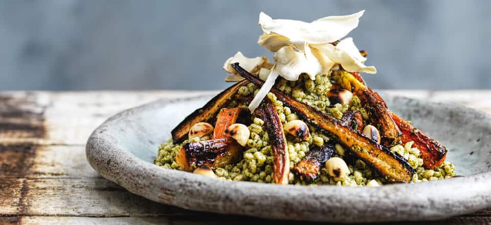 Perlebygtabouleh med pastinak og porrepesto